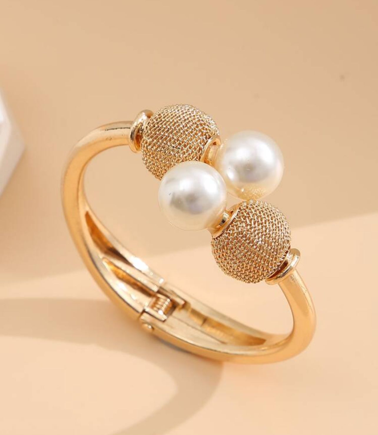 Faux Pearl Decor Bangle