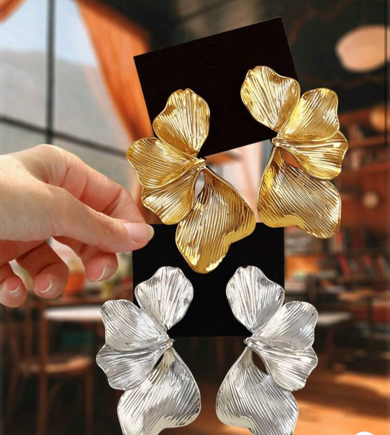 Betykuku 2 Pairs Fashionable Gold Leaf Stud Earrings